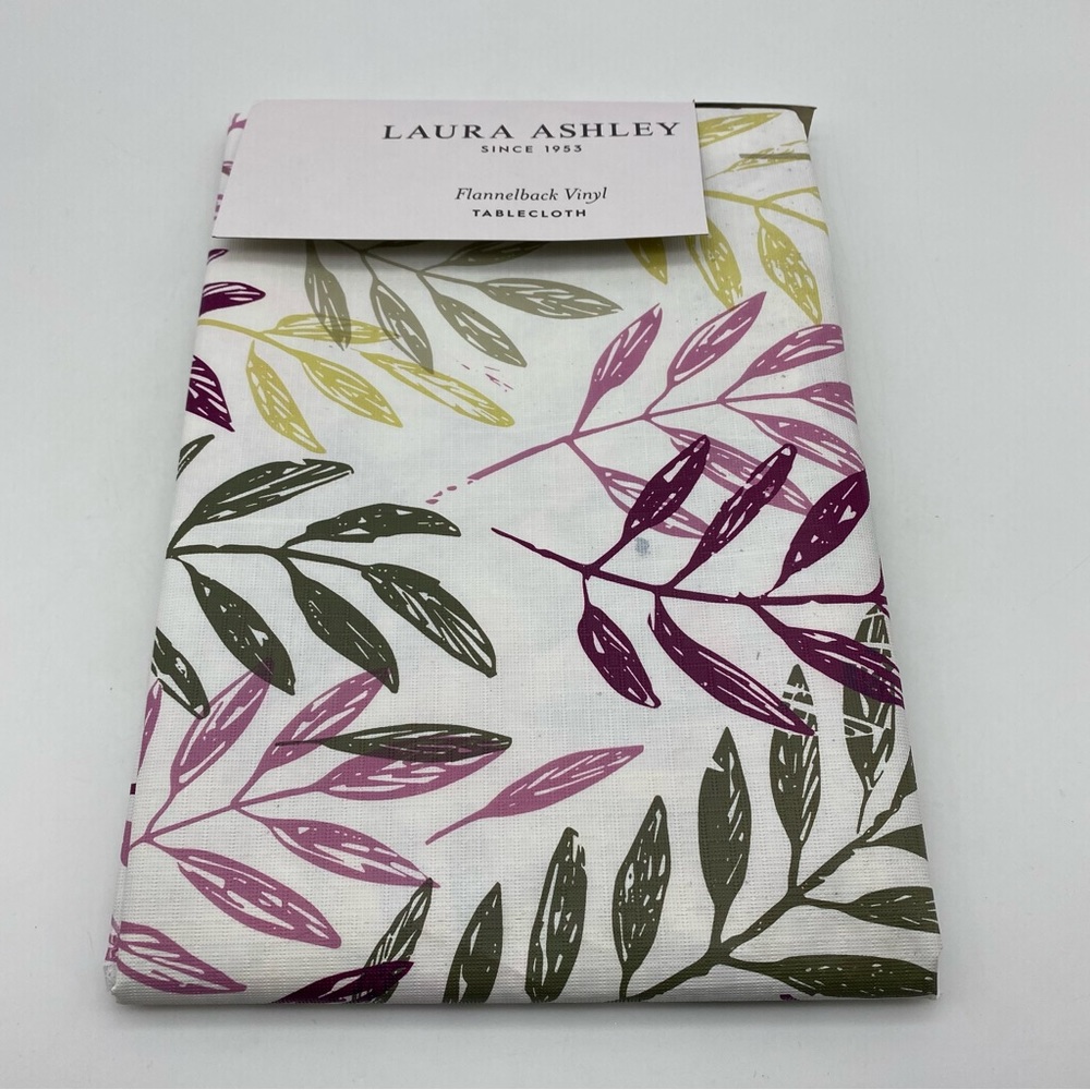 Laura Ashley Vinyl - Flannel Back Tablecloth 52'x52"  NEW Manapogo Park